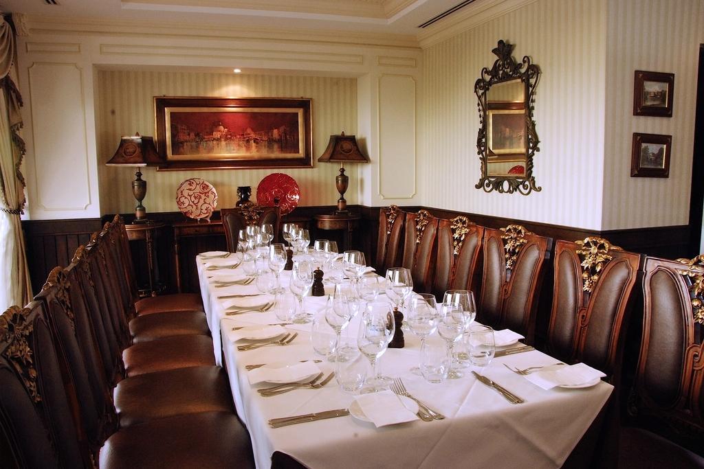 Duxton Reserve Singapore, Autograph Collection Restoran gambar